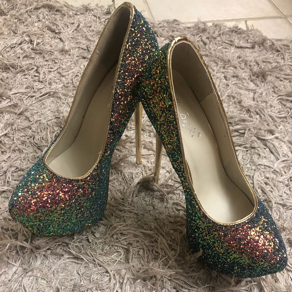 Beautiful Sparkle Heels never worn!